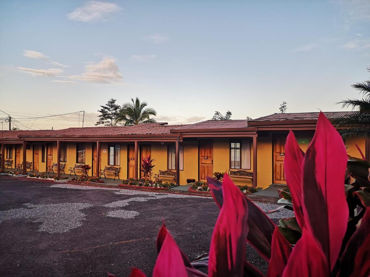 Hotel Destinos Arenal La Fortuna المظهر الخارجي الصورة